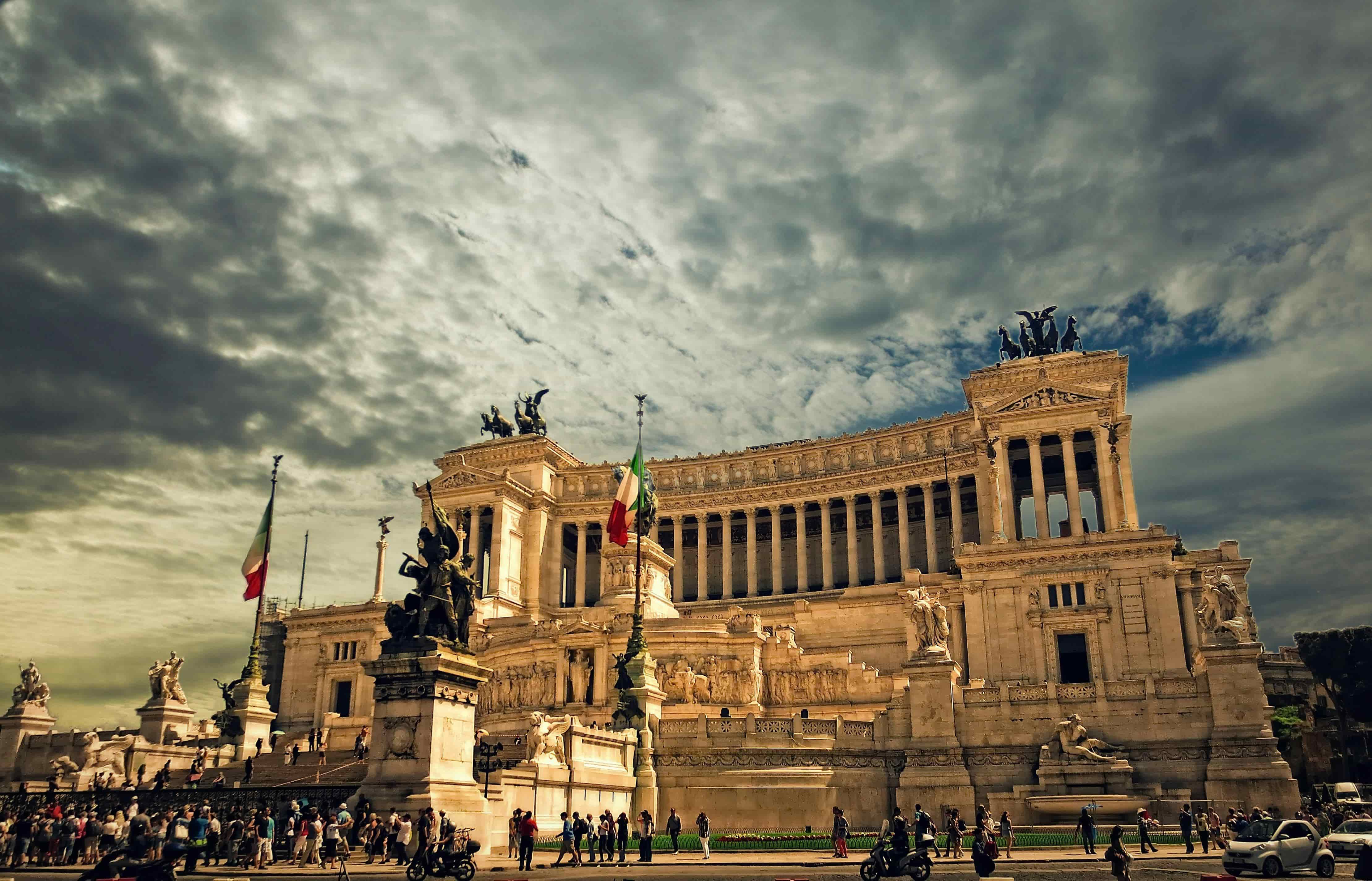Flights from Canada to Italy - Discover Rome and More