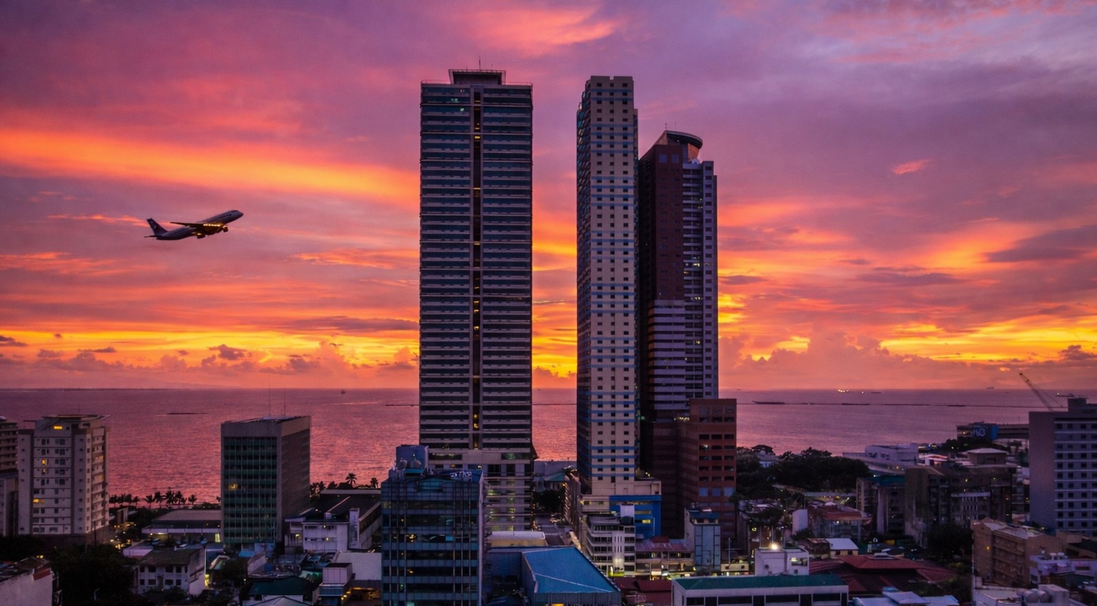 Cheapest months to fly to the Philippines