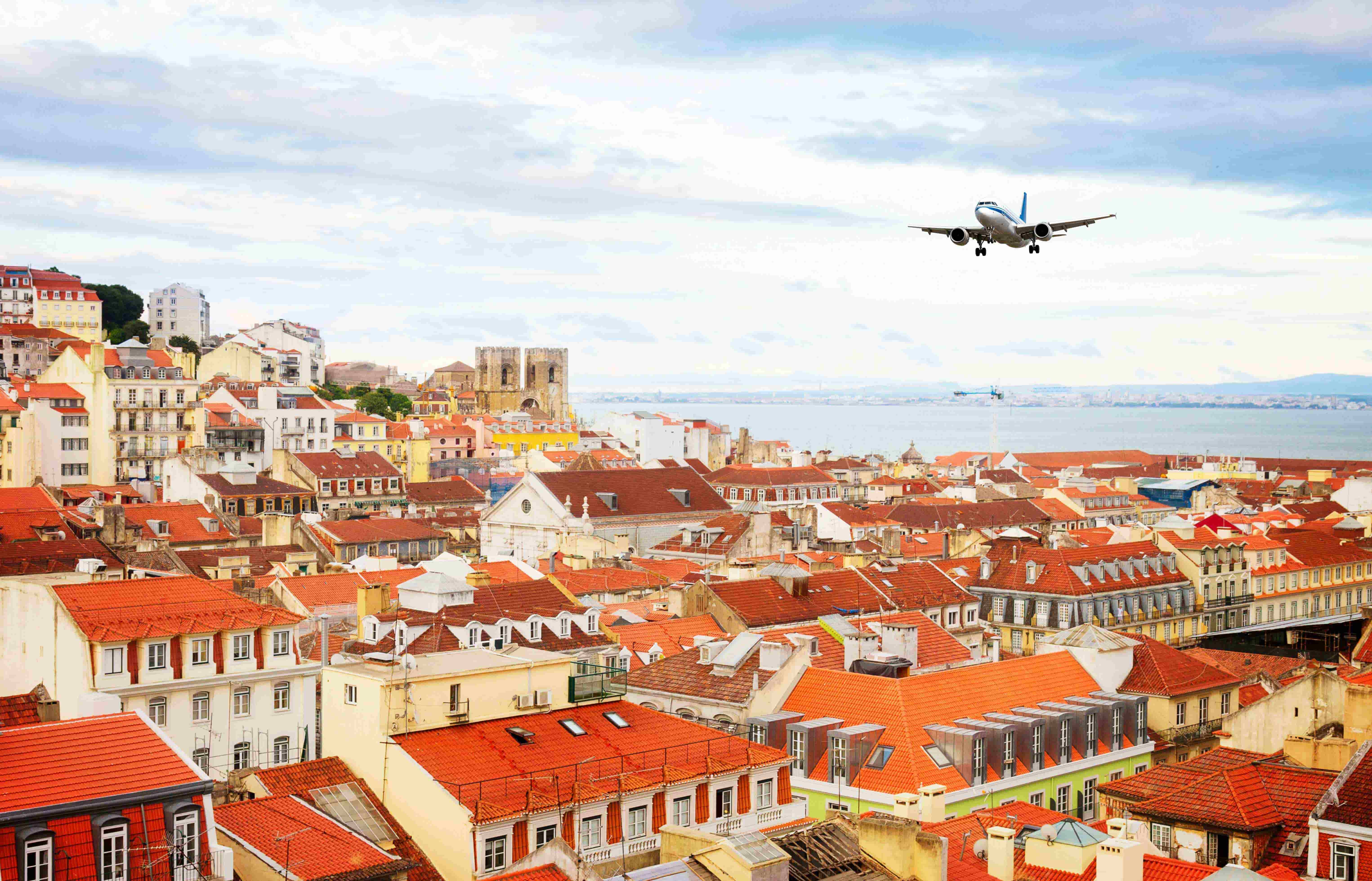 Cheap flights to Lisbon - Discover Portugal's Capital City
